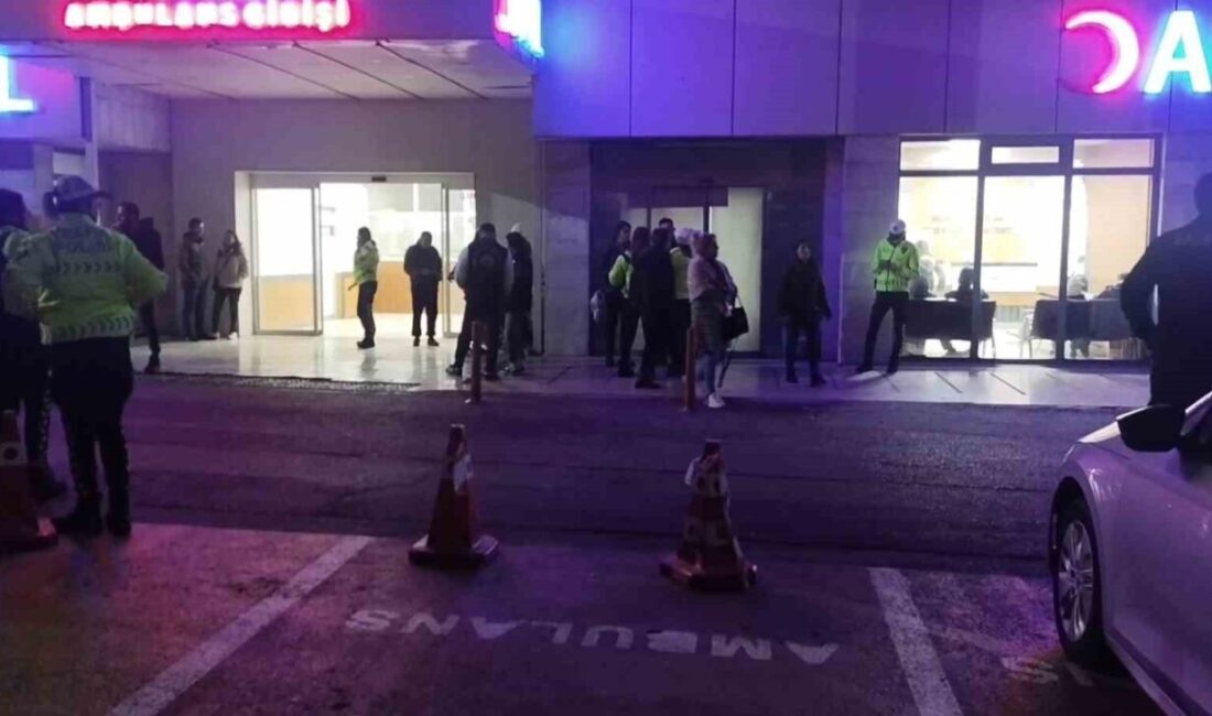 Üsküdar’da motosikletin çarptığı polis ağır yaralandı Üsküdar'da polis memuruna motosiklet