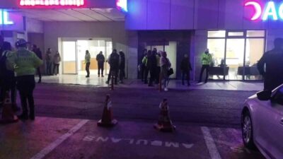 Üsküdar'da polis memuruna motosiklet çarptı, durumu ağır. Kaza akşam saatlerinde
