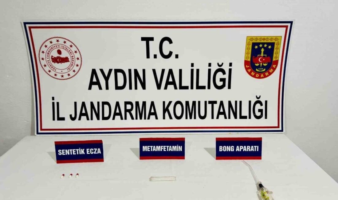 Kuşadası'nda jandarma uygulamasında araçta metamfetamin bulundu, sürücüye 47 bin 842
