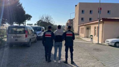 Aydın'ın Efeler ilçesinde uyuşturucu suçundan aranan şüpheli, jandarma tarafından yakalandı.