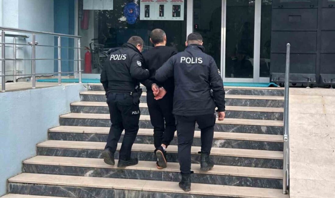 Uyuşturucudan 10 yıl 9 ay hapis cezası bulunan şahıs yakalandı Samsun'un Alaçam ilçesinde uyuşturucu