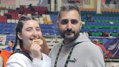 Uşak Valisi Naci Aktaş, Para Taekwondo Türkiye Şampiyonası'nda şampiyon olan