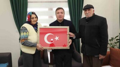 Erzincan Valisi Hamza Aydoğdu, Şehit Jandarma Er Garip İleri'nin ailesini