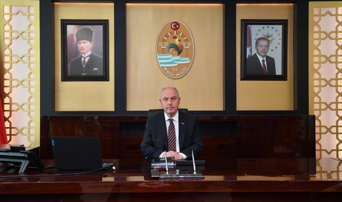 Denizli Valisi Ömer Faruk Coşkun, fedakarca hizmet eden mülki idare
