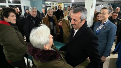 Vali Yunus Sezer, Şükrüpaşa Mahallesi’nde Edirnespor’a destek çağrısı yaptı. Amatör