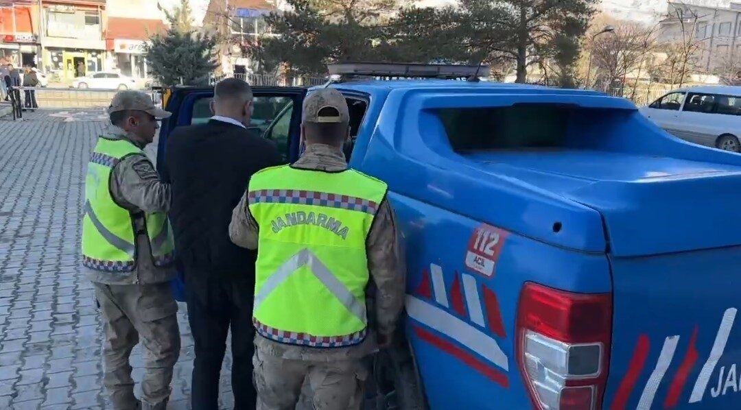 Van’ın Muradiye ilçesinde 7 düzensiz göçmen yakalandı Van'ın Muradiye ilçesinde jandarma