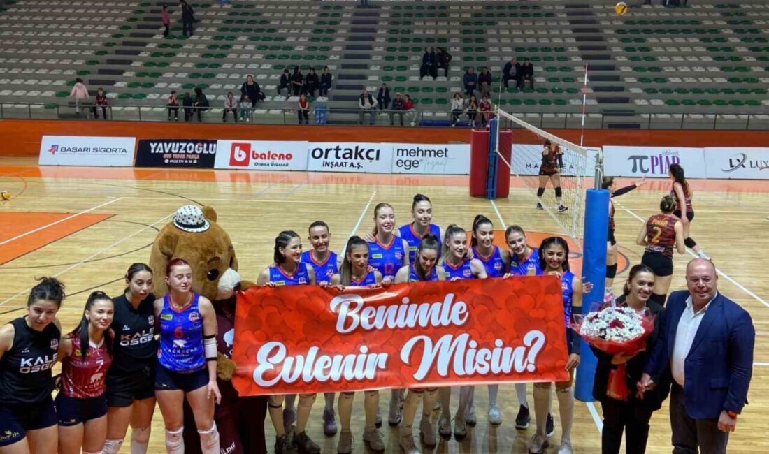 Voleybol maçında sürpriz evlenme teklifi Türkiye Kadınlar Voleybol 2.