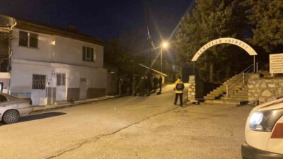 Burdur’da 88 yaşındaki yaşlı kadın, yalnız yaşadığı evinde ölü bulundu.