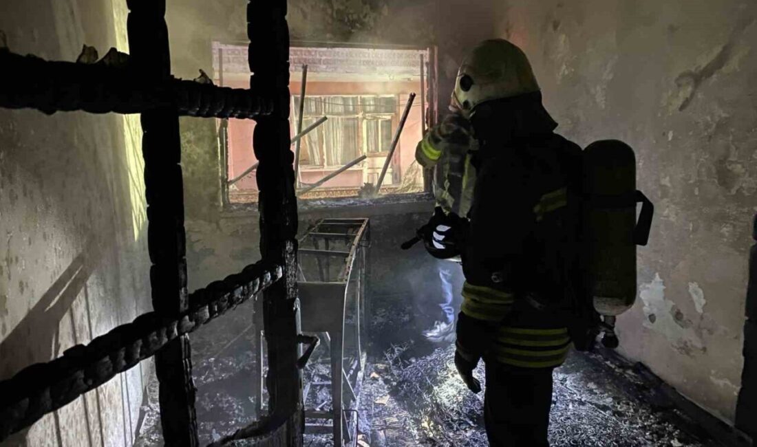 İzmit'te çıkan yangında Bekirdere Mahallesi'nde bulunan binanın 2. katında ev