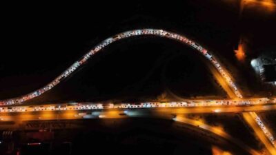 Yarıyıl tatiline giren milyonlarca öğrenci, Kırıkkale'de trafik yoğunluğuna neden oldu.