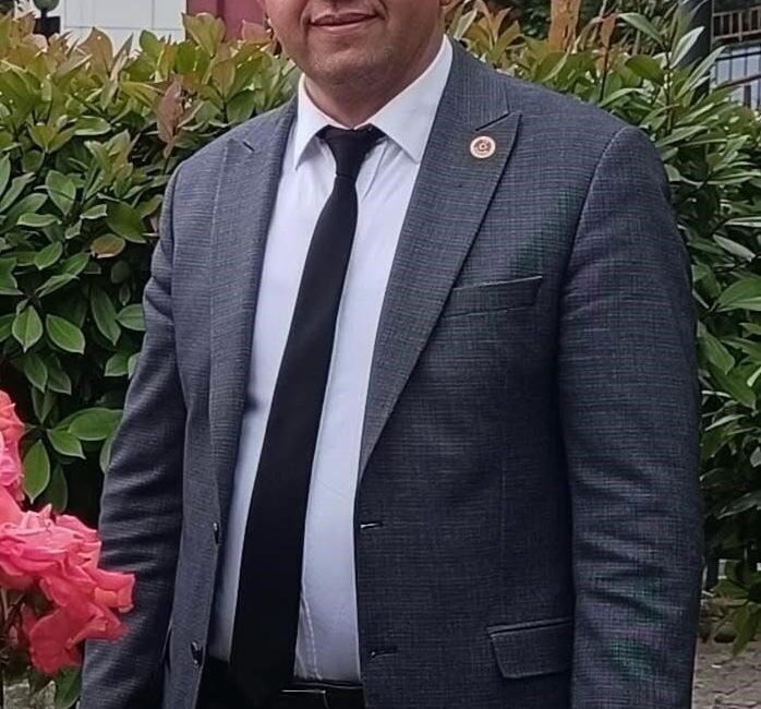 Kocaeli'nin Kandıra ilçesinde, Pirceler Mahalle Muhtarı Erol Sert'in yem karma