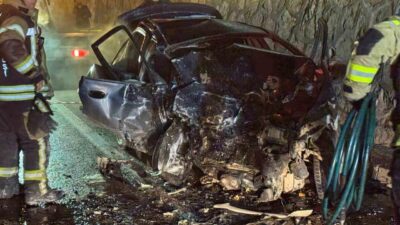 Kocaeli’nin Derince ilçesi D100 karayolunda ters yönde ilerlediği iddia edilen