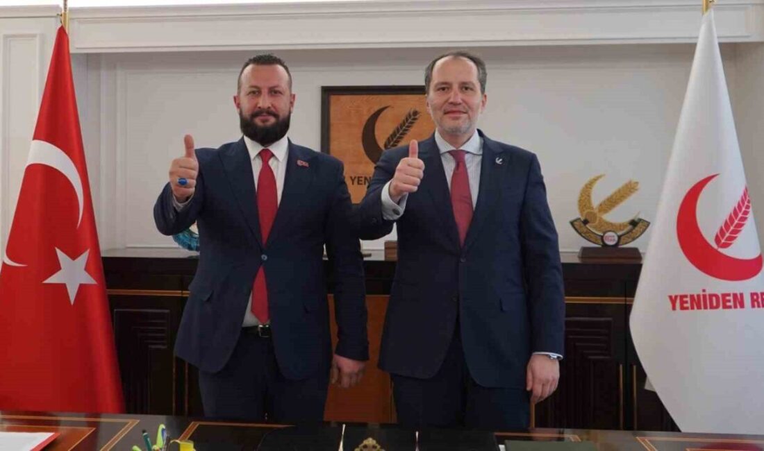 Yeniden Refah Partisi 6 yıl önce kuruldu. Kurucular arasında Sadık