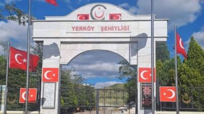 Yerköy Belediyesi ekipleri tarafından Yerköy Şehitliği’nde bordür ve çevre düzenleme
