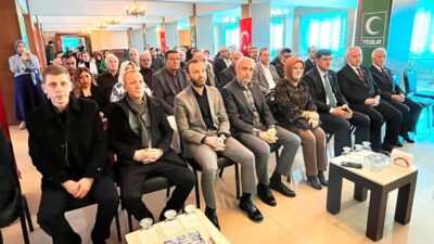 Yeşilay Kütahya Şubesi genel kurulunda Mehmet Bilgili tekrar başkan seçildi.