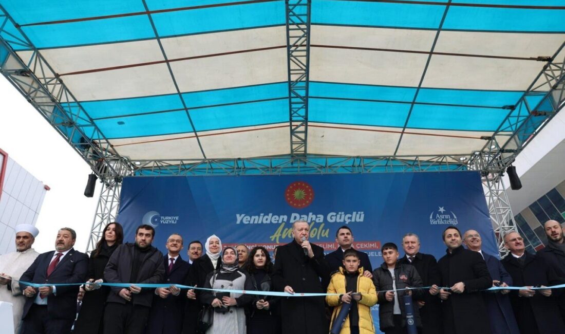 Cumhurbaşkanı Erdoğan, Malatya'da deprem konutları kura çekimi ve Yeşilyurt Belediyesi