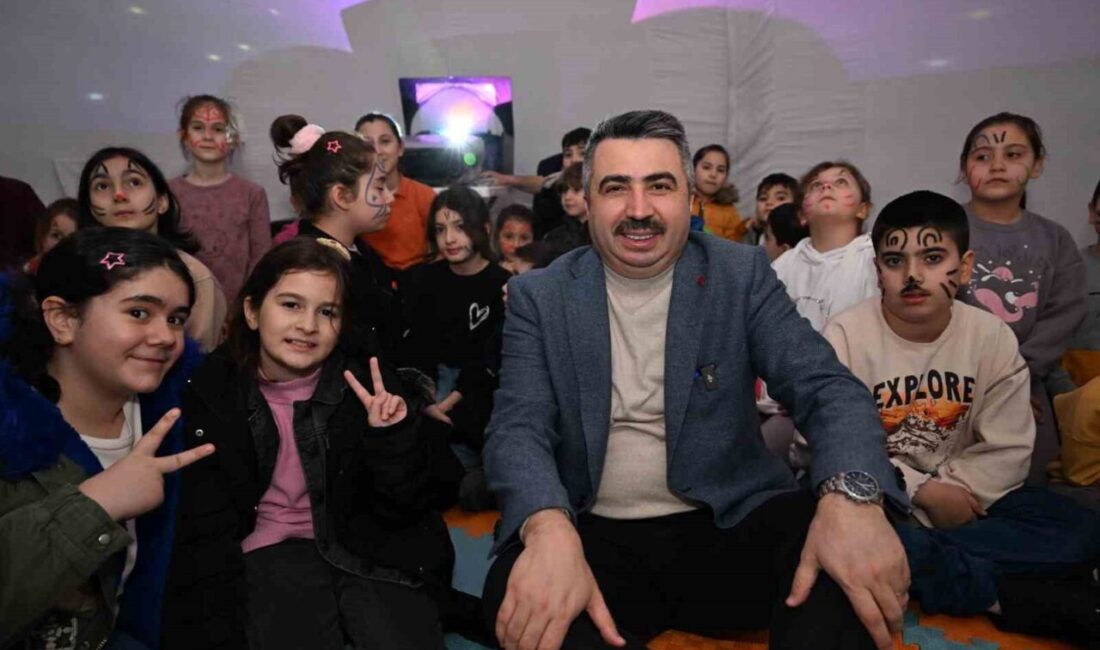 Yıldırım Belediyesi tarafından düzenlenen Karne Şenliği etkinlikleri, öğrencilerin mutluluğu ve