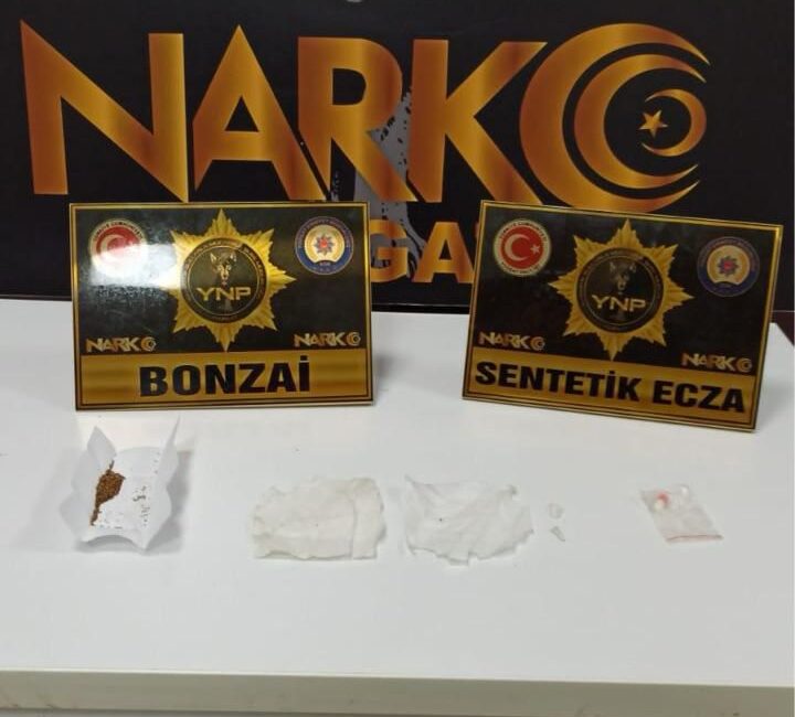 Yozgat’ta narkotik ekiplerinin düzenlediği operasyonda, bir araçta yapılan aramada M.K.