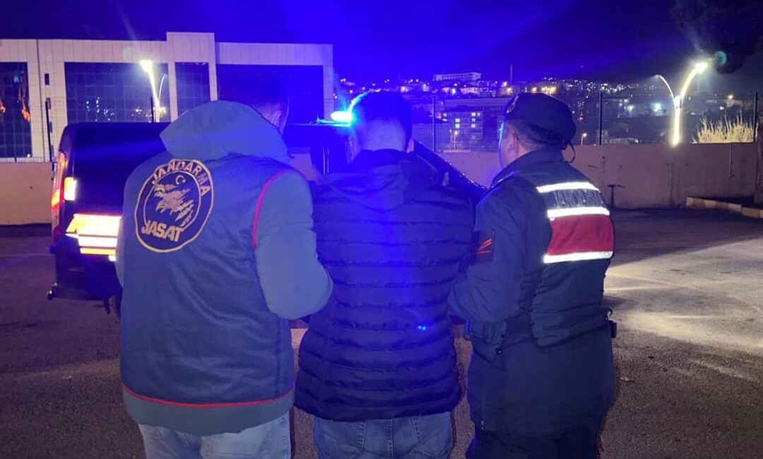 Jandarma Komutanlığı ekipleri, hakkında kesinleşmiş 6 yıl hapis cezası bulunan