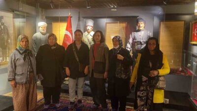Yunusemre Belediyesi, Emlakdere ve Üçpınar Mahallesi'nde kanser taraması ve bilgilendirme
