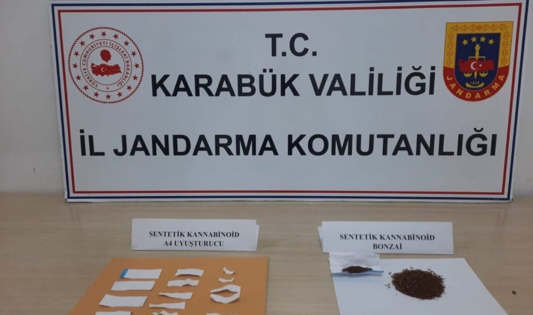 Karabük'te jandarma ekiplerinin düzenlediği operasyonda, 2 kişinin üstünde ve evinde