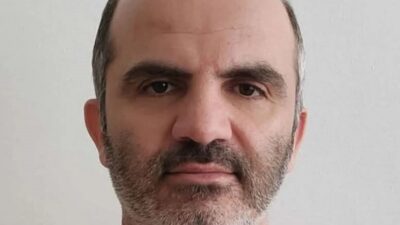 Çorum'un Alaca ilçesinde, matematik öğretmeni Oktay Gelir kanser tedavisi gördüğü