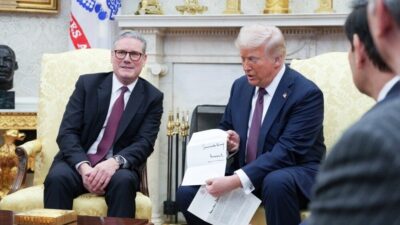 ABD Başkanı Trump ve İngiltere Başbakanı Starmer, ticaret anlaşmaları ve