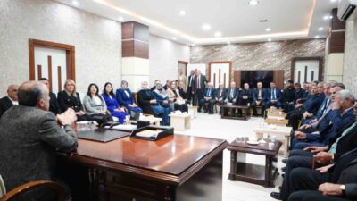 AK Parti Van İl Başkanı olarak seçilen Abdulahat Arvas, tebrik