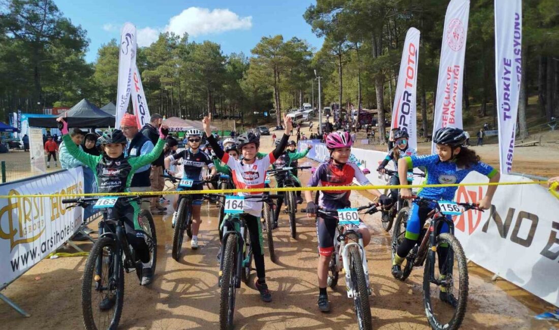 Antalya'da düzenlenen Tacettin Özsavaş MTB CUP yarışmasında, Akhisar İlçe Spor