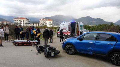 Alanya'da Yeliz C. yönetimindeki otomobil, Cihan Y.'nin motosikletiyle çarpıştı. Kazada