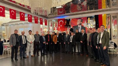 Almanya’nın Hamburg kentinde Almanya Yozgatlılar Federasyonu (AYDEF) tarafından düzenlenen gecede,