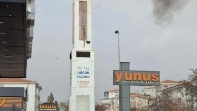 Ankara'nın Polatlı ilçesindeki bir baz istasyonu kulesinde meydana gelen yangın