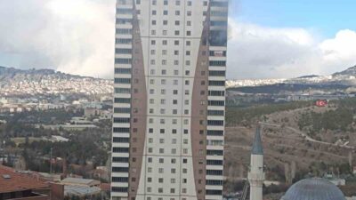Ankara'nın Mamak ilçesindeki 22 katlı bir binanın 18. katında çıkan