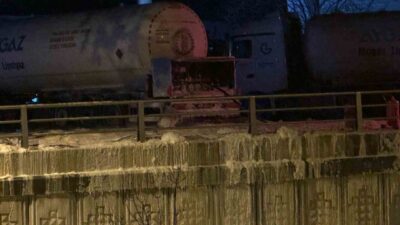 Ankara'nın Sincan ilçesindeki bir LPG tankerinde meydana gelen gaz sızıntısı,