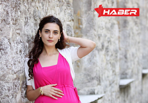 Aslıhan Gürbüz, Türk dizi, sinema ve tiyatro oyuncusu olup, başarılı