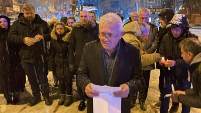 Zonguldak’ta, Kahramanmaraş merkezli depremlerde hayatını kaybedenler için anma töreni gerçekleştirildi.
