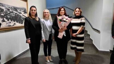 Nazilli muhtarları, Aydın Büyükşehir Belediye Başkanı Özlem Çerçioğlu'nu ziyaret ederek