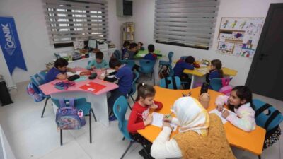 Canik Belediye Başkanı İbrahim Sandıkçı, Canik Halk Kütüphanesi ve Etüt
