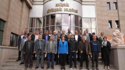 Eskişehir Büyükşehir Belediye Başkanı Ayşe Ünlüce, Günyüzü mahalle muhtarlarıyla buluşarak