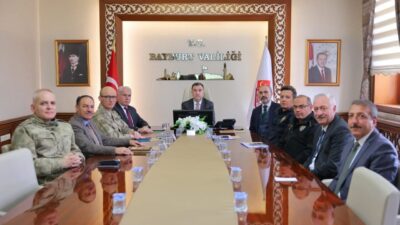 Bayburt’ta Vali Mustafa Eldivan başkanlığında gerçekleşen Üniversite Güvenlik Toplantısı'nda, üniversite