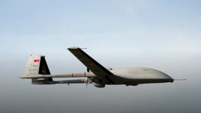 Türk savunma sanayisinin öncü insansız hava aracı Bayraktar TB3, ilk