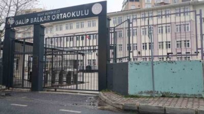 Beylikdüzü'nde sitenin toplantısında çıkan tartışmada silahlı saldırı olayı yaşandı. 3