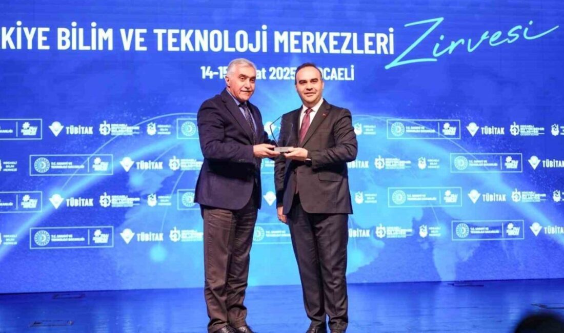 Erzurum Büyükşehir Belediyesi'nin Bilim Erzurum projesi, Türkiye'nin 'En Başarılı Bilim