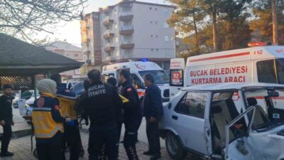 Burdur'un Bucak ilçesinde meydana gelen trafik kazasında 9 kişi yaralandı.