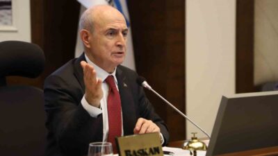 Büyükçekmece Belediye Meclisi'nin Şubat ayı toplantısında Başkan Dr. Hasan Akgün,