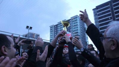 Çankırı Gençlik Derneği tarafından düzenlenen Çankırı Gençlik Futbol Turnuvası'nda şampiyon