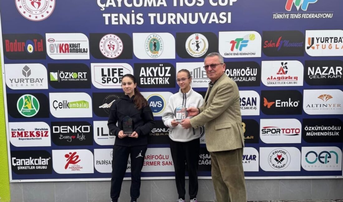 Çaycuma'da düzenlenen Tios Cup Tenis Turnuvası'nda şampiyonlar belli oldu. İlgiyle