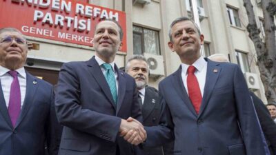 CHP Genel Başkanı Özgür Özel, terör örgütü lideri Öcalan'ın silah