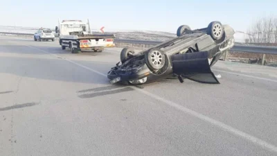 Yozgat-Alaca Karayolunda Otomobil Takla Attı: 3 Yaralı