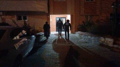 Çorum'da 62 yaşındaki E.Z., eşi tarafından evinde ölü bulundu. Olay